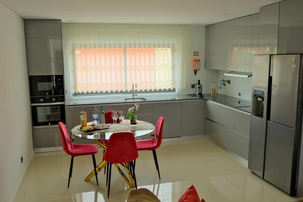 Avenida House A 700 Metros Da Praia Эшпозенди Экстерьер фото